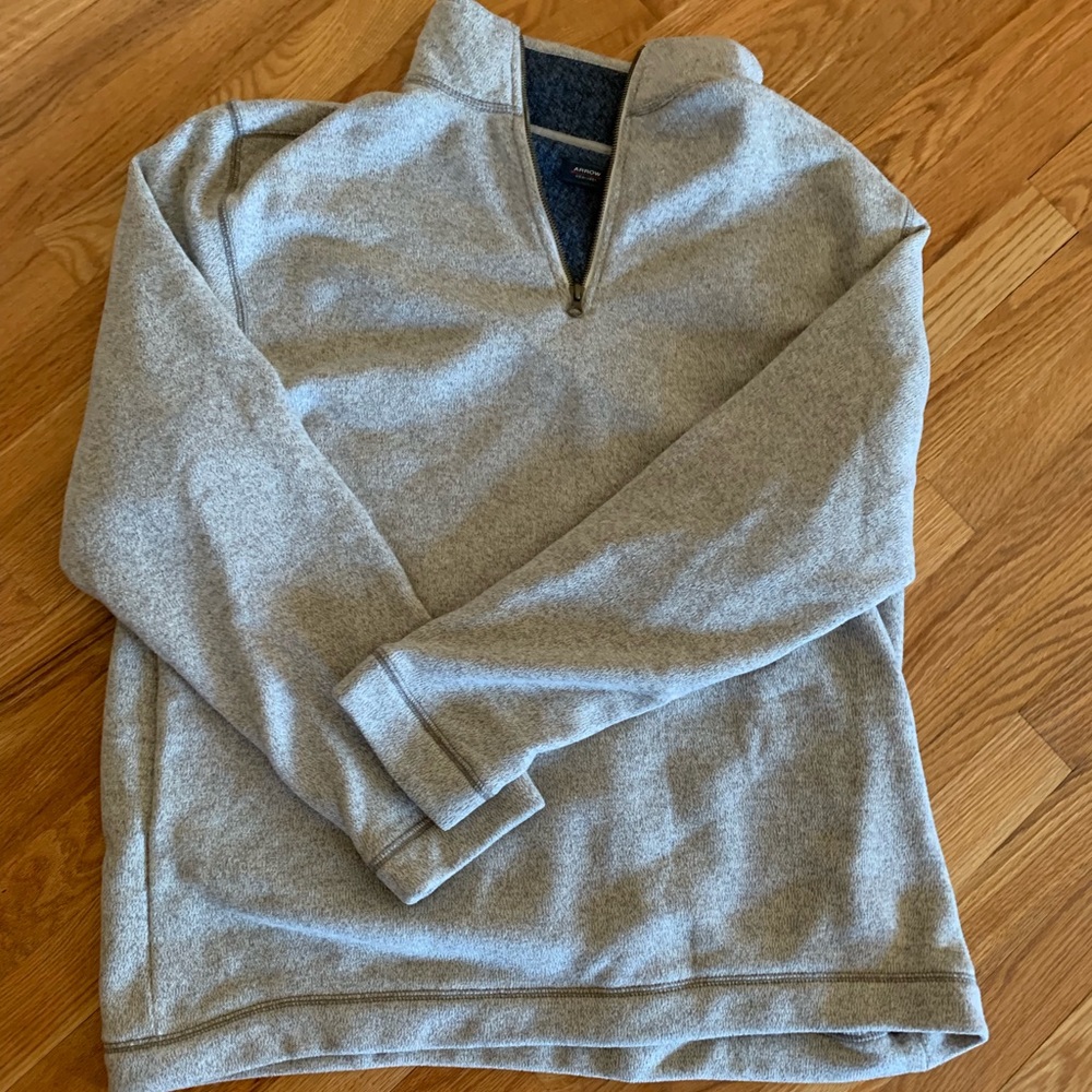 Quarter zip pullover size XL